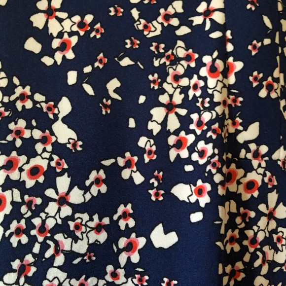 Dotty peplum sleeve print dress - Picture 3 of 5